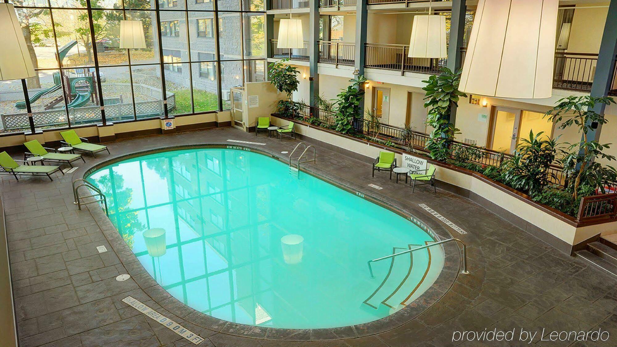 Holiday Inn Guelph Hotel & Conference Centre, An Ihg Hotel Exterior foto
