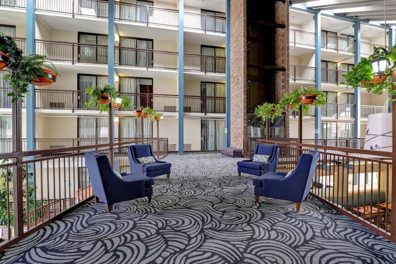 Holiday Inn Guelph Hotel & Conference Centre, An Ihg Hotel Exterior foto