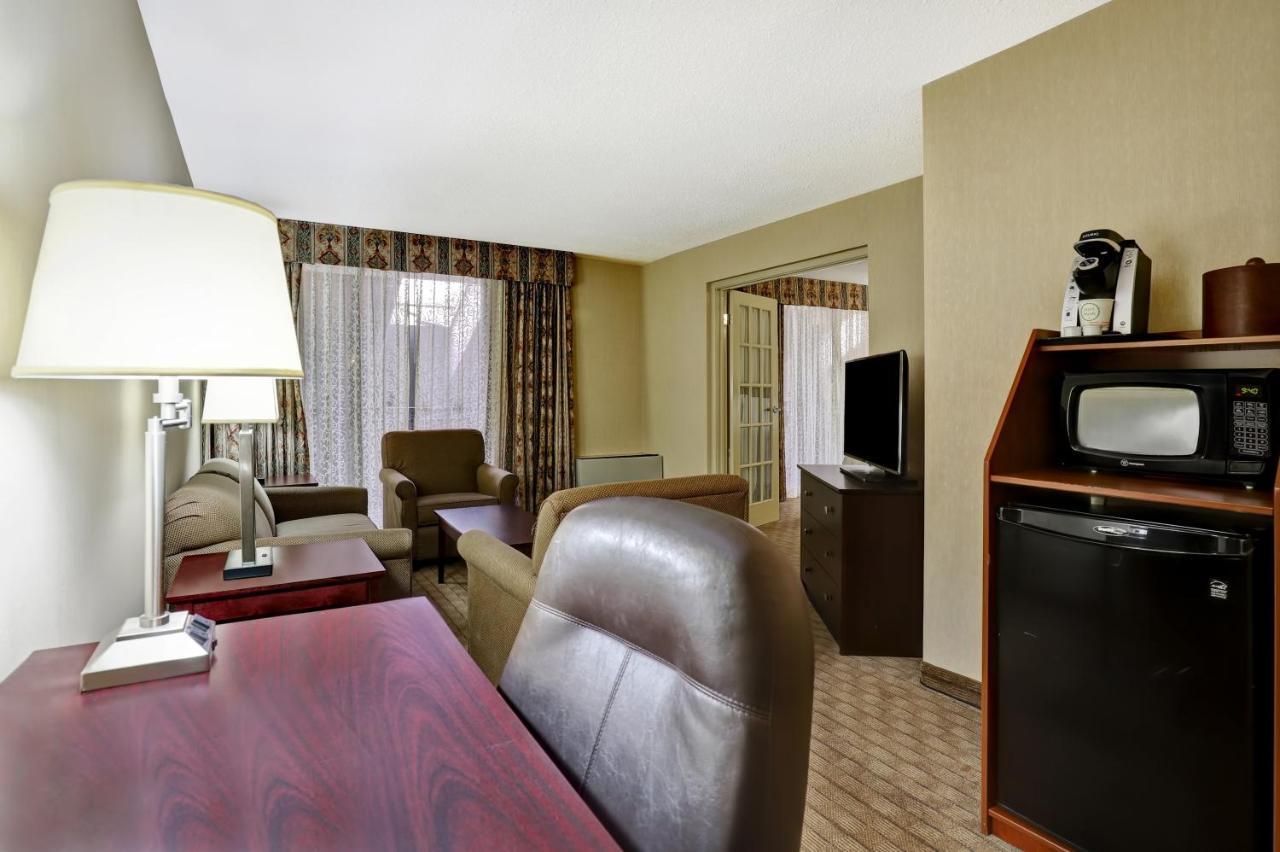 Holiday Inn Guelph Hotel & Conference Centre, An Ihg Hotel Exterior foto